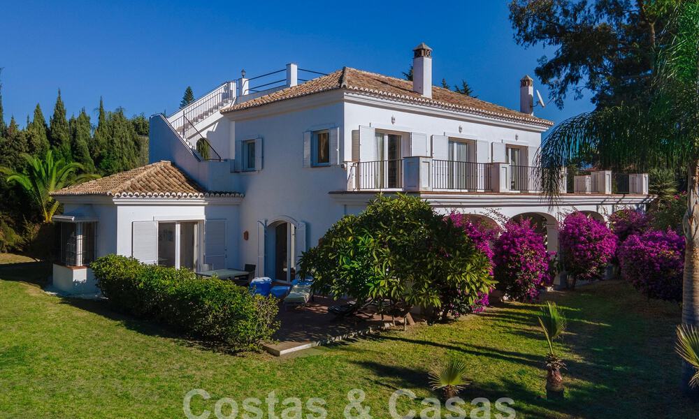Mediterranean luxury villa for sale just steps from the beach and amenities in Guadalmina Baja, Marbella 61850