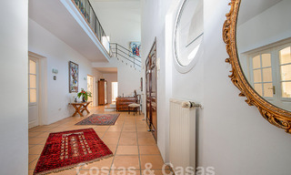 Mediterranean luxury villa for sale just steps from the beach and amenities in Guadalmina Baja, Marbella 61858 