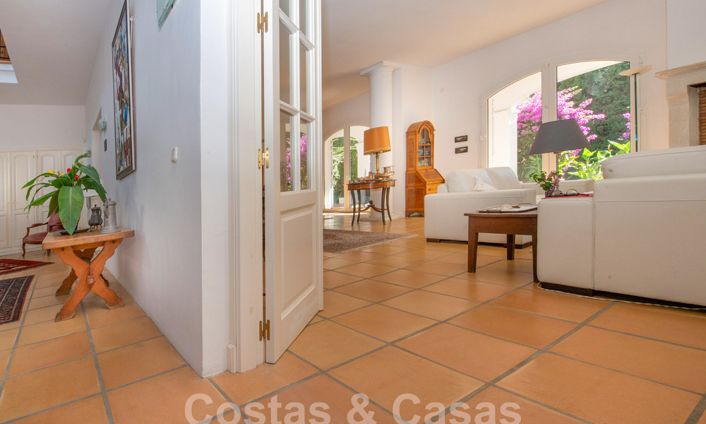 Mediterranean luxury villa for sale just steps from the beach and amenities in Guadalmina Baja, Marbella 61863