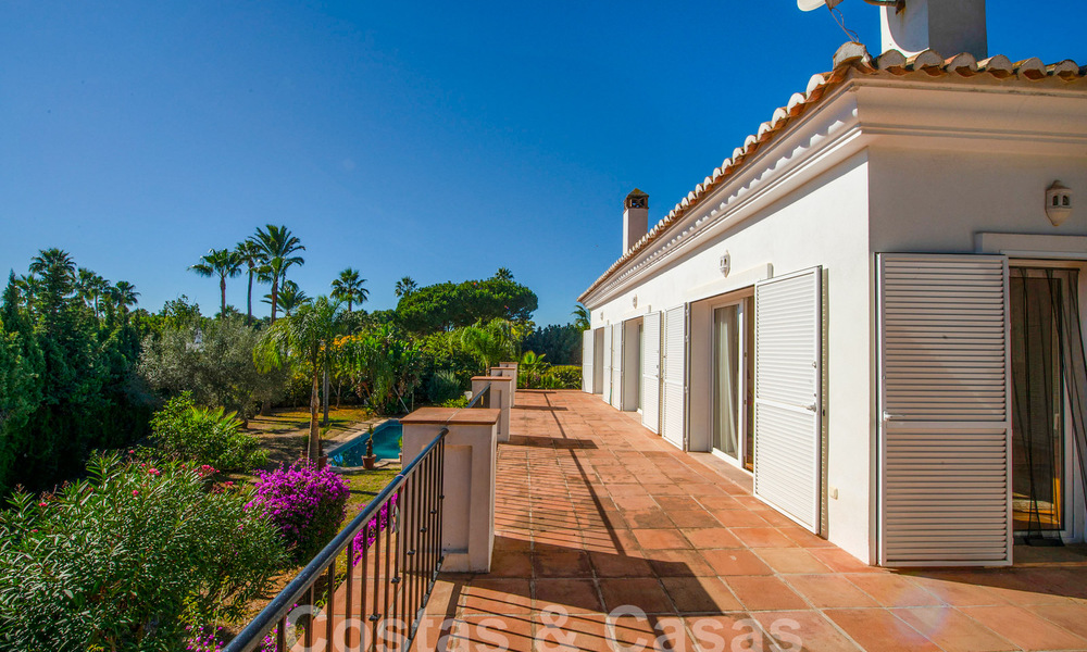 Mediterranean luxury villa for sale just steps from the beach and amenities in Guadalmina Baja, Marbella 61879