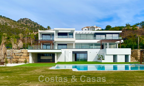 New, modern, luxury villa for sale with panoramic sea views in the exclusive Marbella Club Golf Resort in Benahavis - Marbella 61966