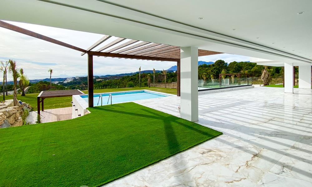 New, modern, luxury villa for sale with panoramic sea views in the exclusive Marbella Club Golf Resort in Benahavis - Marbella 61969