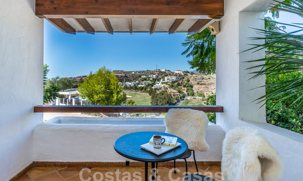 Charming family home for sale overlooking golf and mountain scenery in Benahavis – Marbella 62115