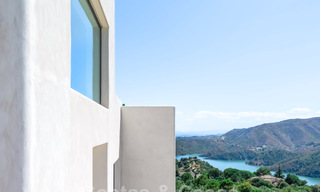 Modern villa to be finished for sale surrounded by 360º views of the mountains, lake and sea, close to Marbella 61933 