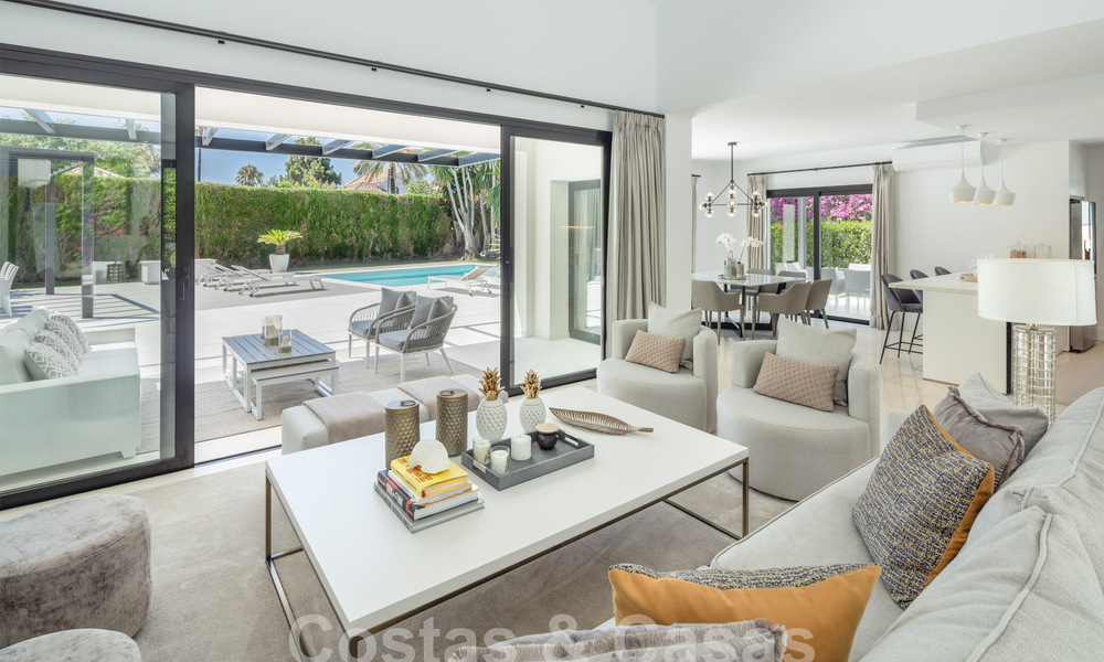 Modern, Mediterranean luxury villa for sale in a sought-after beach urbanisation in San Pedro, Marbella 62055