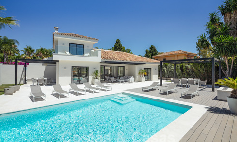 Modern, Mediterranean luxury villa for sale in a sought-after beach urbanisation in San Pedro, Marbella 62060
