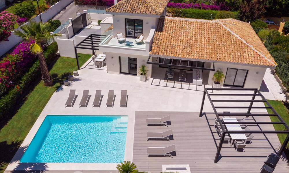 Modern, Mediterranean luxury villa for sale in a sought-after beach urbanisation in San Pedro, Marbella 62066