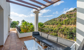 Spacious, detached villa for sale in an exclusive, gated community in Benahavis - Marbella 62136 