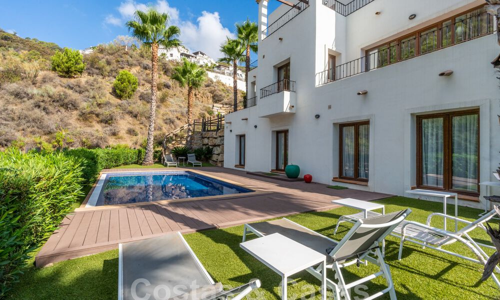 Spacious, detached villa for sale in an exclusive, gated community in Benahavis - Marbella 62170