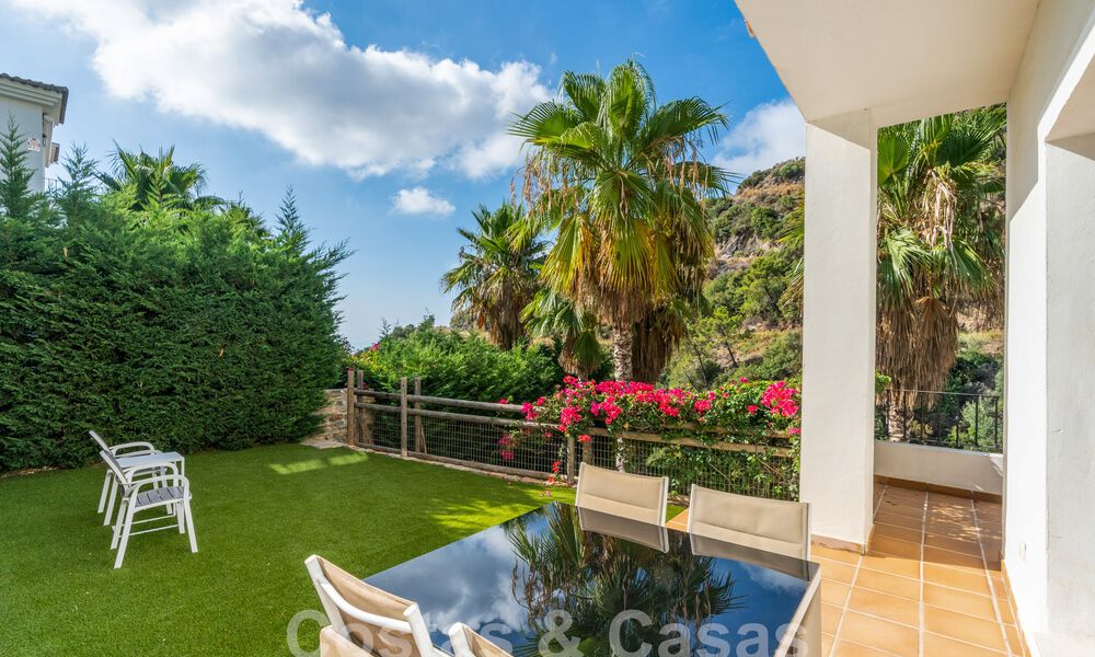 Spacious, detached villa for sale in an exclusive, gated community in Benahavis - Marbella 62172