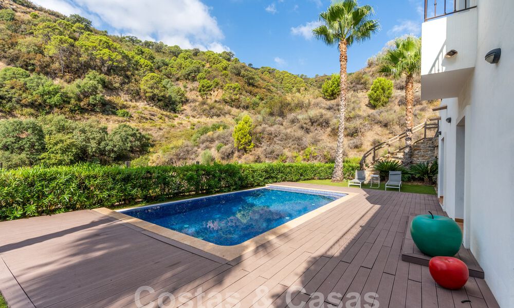 Spacious, detached villa for sale in an exclusive, gated community in Benahavis - Marbella 62173