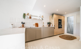 Move-in ready! Charming renovated garden apartment for sale in gated community in La Quinta, Benahavis - Marbella 62187 