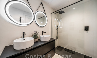 Move-in ready! Charming renovated garden apartment for sale in gated community in La Quinta, Benahavis - Marbella 62188 