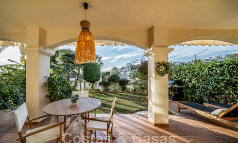 Move-in ready! Charming renovated garden apartment for sale in gated community in La Quinta, Benahavis - Marbella 62196