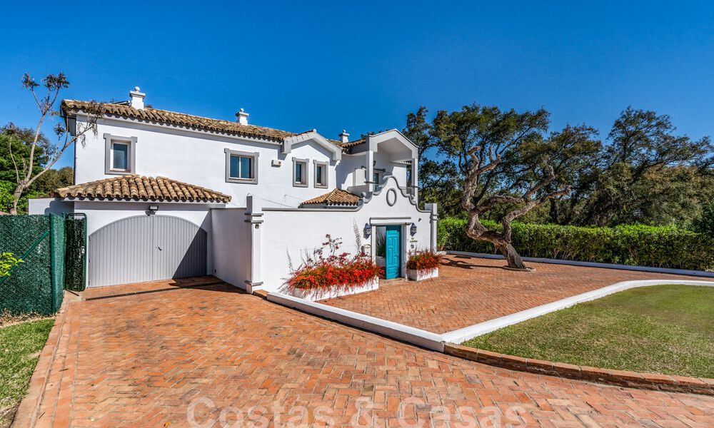 Authentic villa, Mediterranean architecture for sale in Sotogrande, Costa del Sol 62229