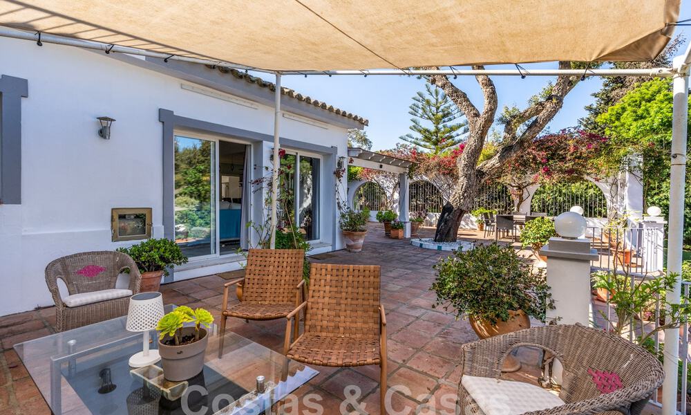 Authentic villa, Mediterranean architecture for sale in Sotogrande, Costa del Sol 62236