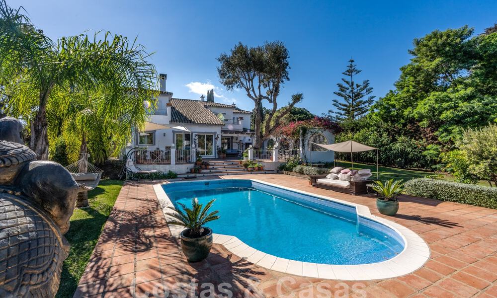 Authentic villa, Mediterranean architecture for sale in Sotogrande, Costa del Sol 62239