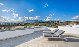 Move-in ready! Modern, luxurious penthouse for sale bordering the golf course, with sea and golf views, East Marbella 62265 