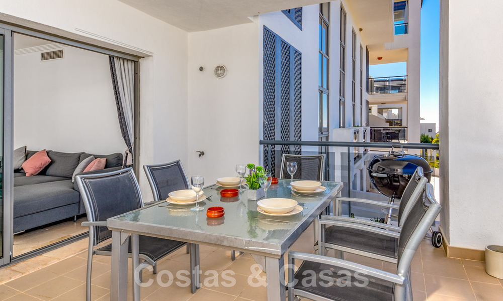 Spacious, modern apartment for sale with panoramic golf and sea views in a five-star golf resort in Benahavis - Marbella 62320