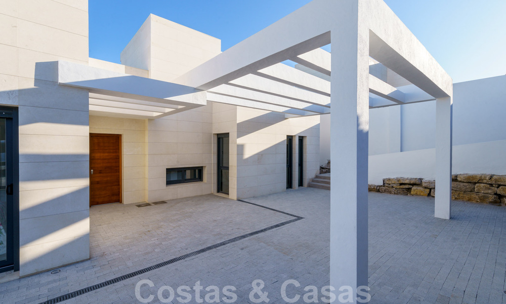New development of modern luxury villas for sale, frontline golf with sea views in Mijas, Costa del Sol 62447