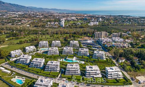 Modern 3 bedroom apartment with spacious terraces for sale on the New Golden Mile between Marbella and Estepona 62503