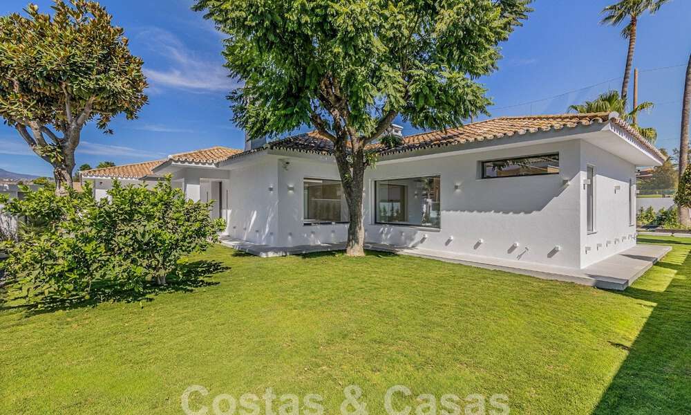 New single-storey modern Mediterranean villa for sale, frontline golf, close to San Pedro - Marbella 62538