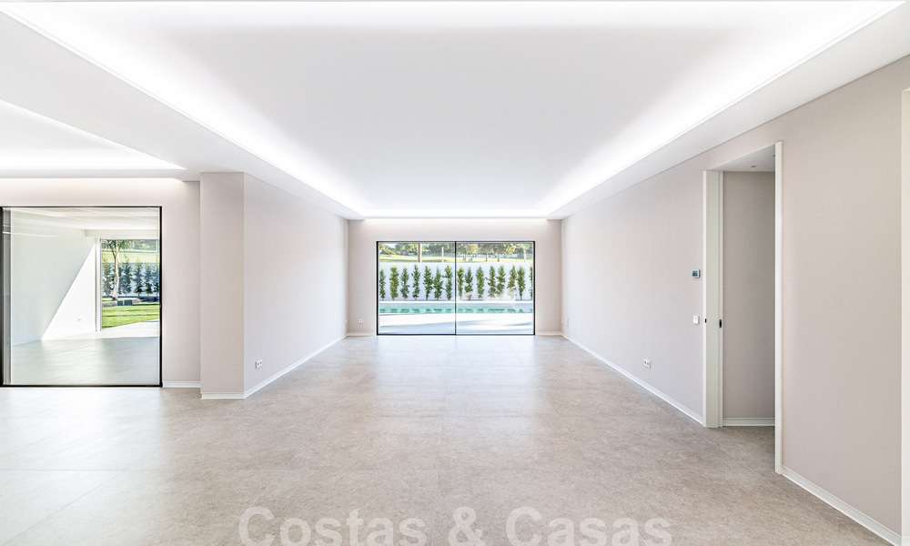 New single-storey modern Mediterranean villa for sale, frontline golf, close to San Pedro - Marbella 62542