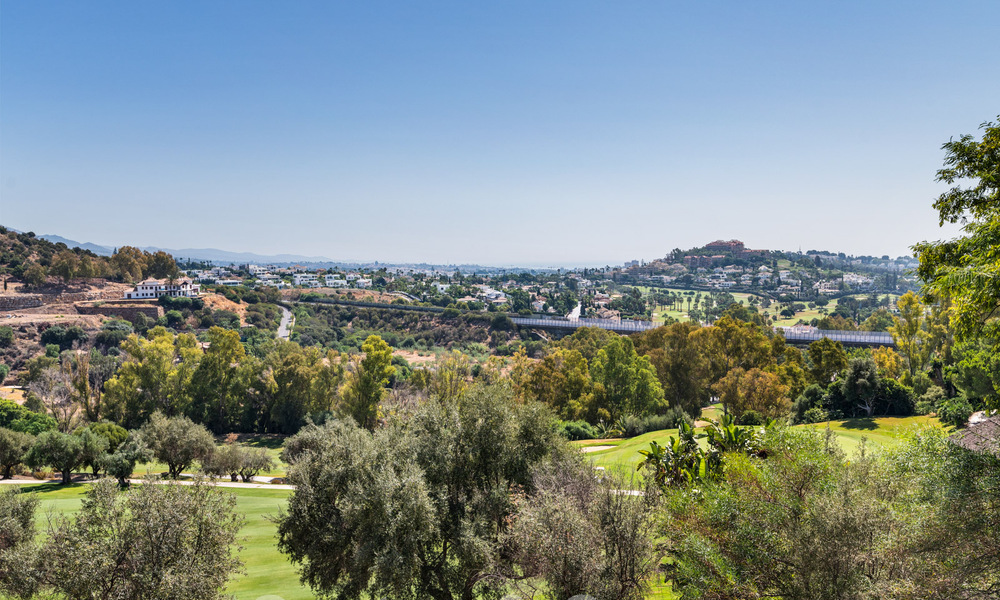 Stylishly renovated townhouse for sale, adjacent to the golf course of La Quinta in Benahavis - Marbella 62809