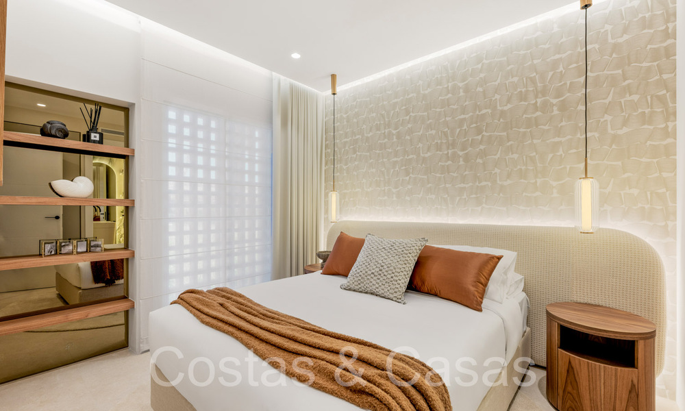 Quality renovated, huge penthouse for sale in frontline beach complex east of Marbella centre 70660