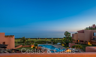 Quality renovated, huge penthouse for sale in frontline beach complex east of Marbella centre 70666 