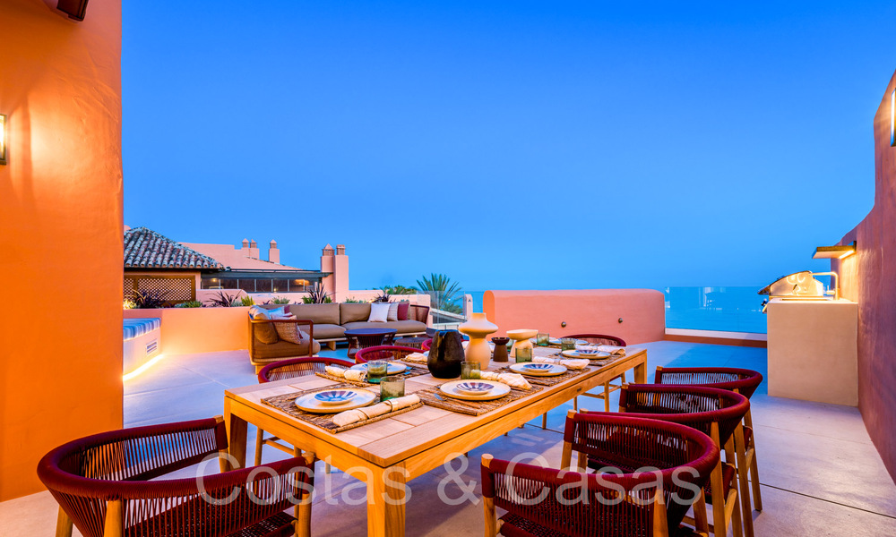Quality renovated, huge penthouse for sale in frontline beach complex east of Marbella centre 70667
