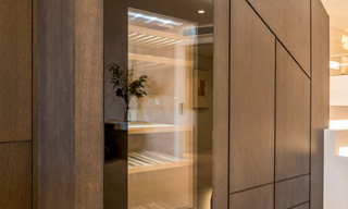 Quality renovated, huge penthouse for sale in frontline beach complex east of Marbella centre 70678 