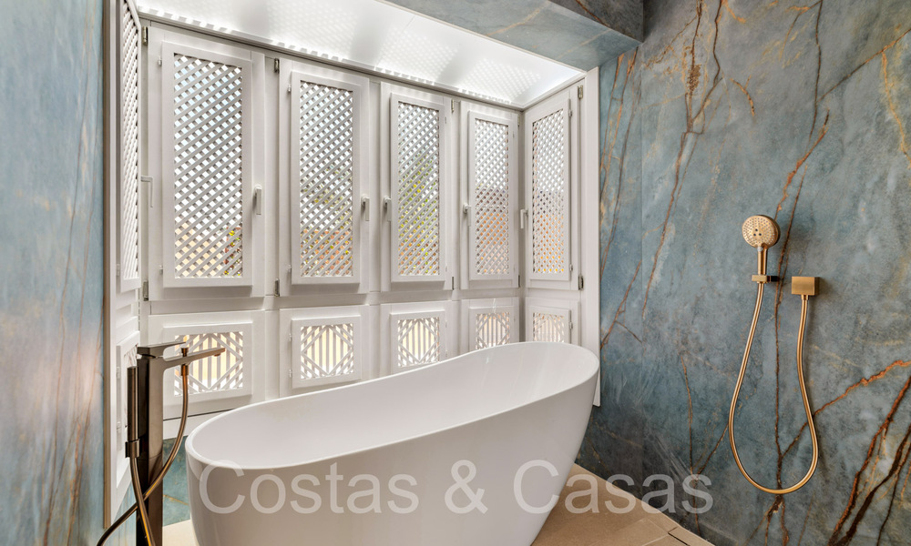 Quality renovated, huge penthouse for sale in frontline beach complex east of Marbella centre 70689