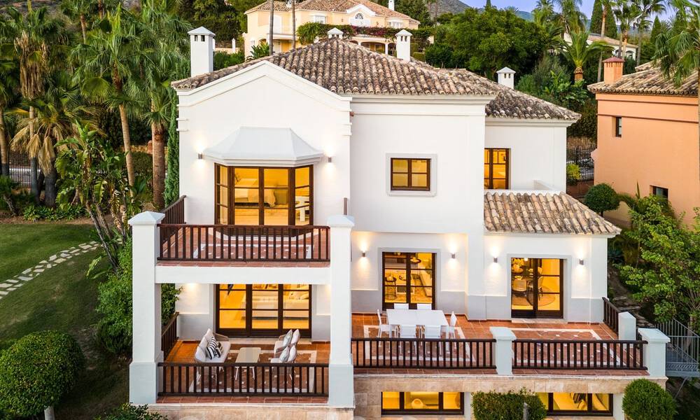 Luxuriously refurbished Mediterranean house for sale in an exclusive gated residential area on Marbella's Golden Mile 62727