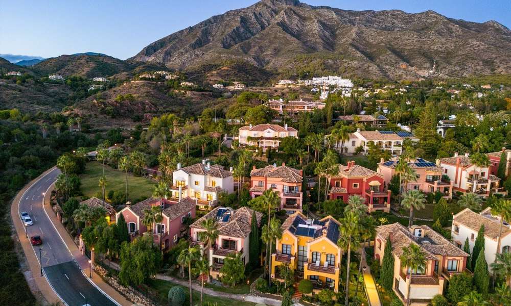 Luxuriously refurbished Mediterranean house for sale in an exclusive gated residential area on Marbella's Golden Mile 62728