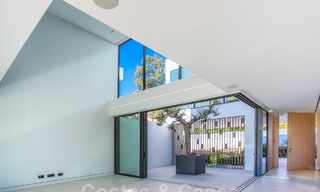 Turnkey luxury villas for sale in a new innovative complex consisting of 12 sophisticated villas with sea views, on Marbella's Golden Mile 62666 