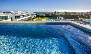 Resale! Turnkey luxury villas for sale in a new innovative complex consisting of 12 sophisticated villas with sea views, on Marbella's Golden Mile 62686 