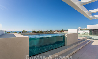 Resale! Turnkey luxury villas for sale in a new innovative complex consisting of 12 sophisticated villas with sea views, on Marbella's Golden Mile 62708 