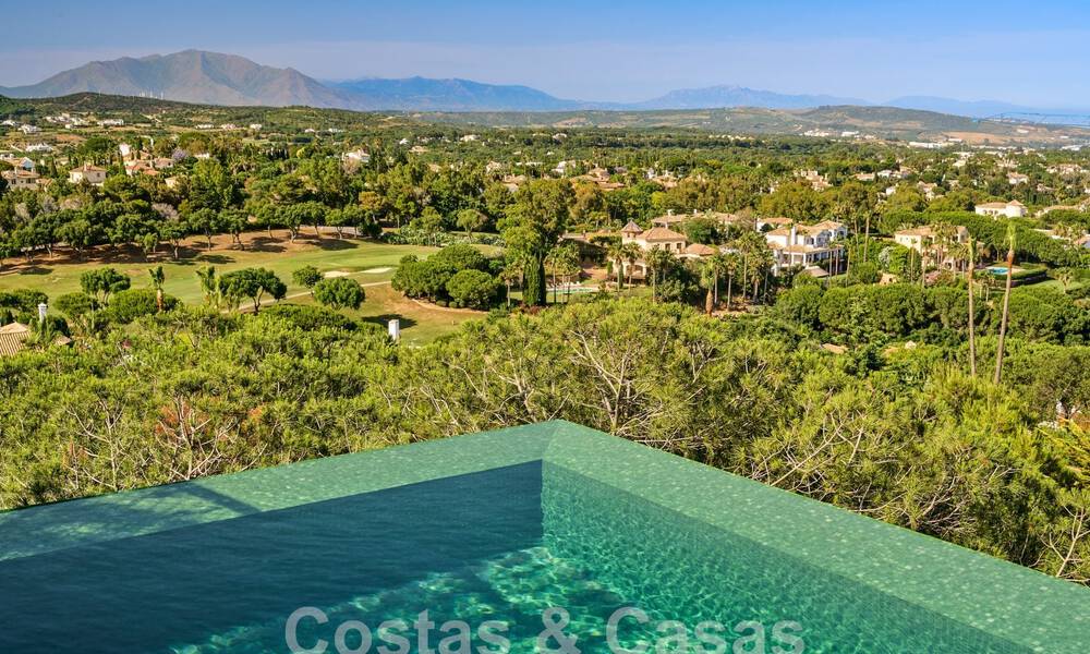 Designer villa with cutting-edge architecture for sale located in a green area of Sotogrande, Costa del Sol 62869