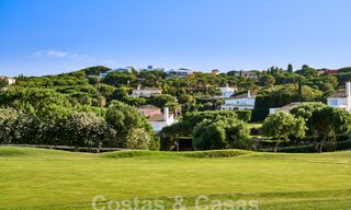 Designer villa with cutting-edge architecture for sale located in a green area of Sotogrande, Costa del Sol 62870 