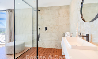 Designer villa with cutting-edge architecture for sale located in a green area of Sotogrande, Costa del Sol 62878 