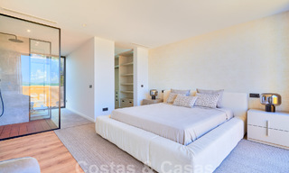 Designer villa with cutting-edge architecture for sale located in a green area of Sotogrande, Costa del Sol 62889 