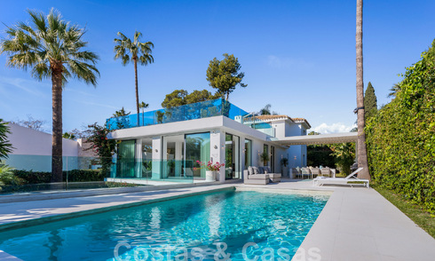 Modern luxury villa for sale with contemporary Mediterranean architecture located in Nueva Andalucia's golf valley, Marbella 62999