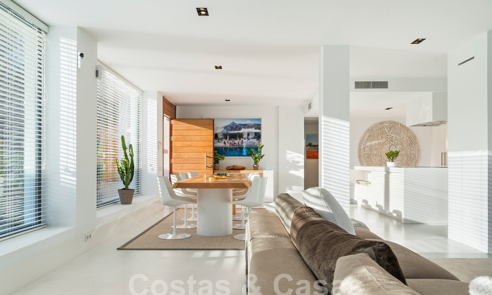 Modern luxury villa for sale with contemporary Mediterranean architecture located in Nueva Andalucia's golf valley, Marbella 63007