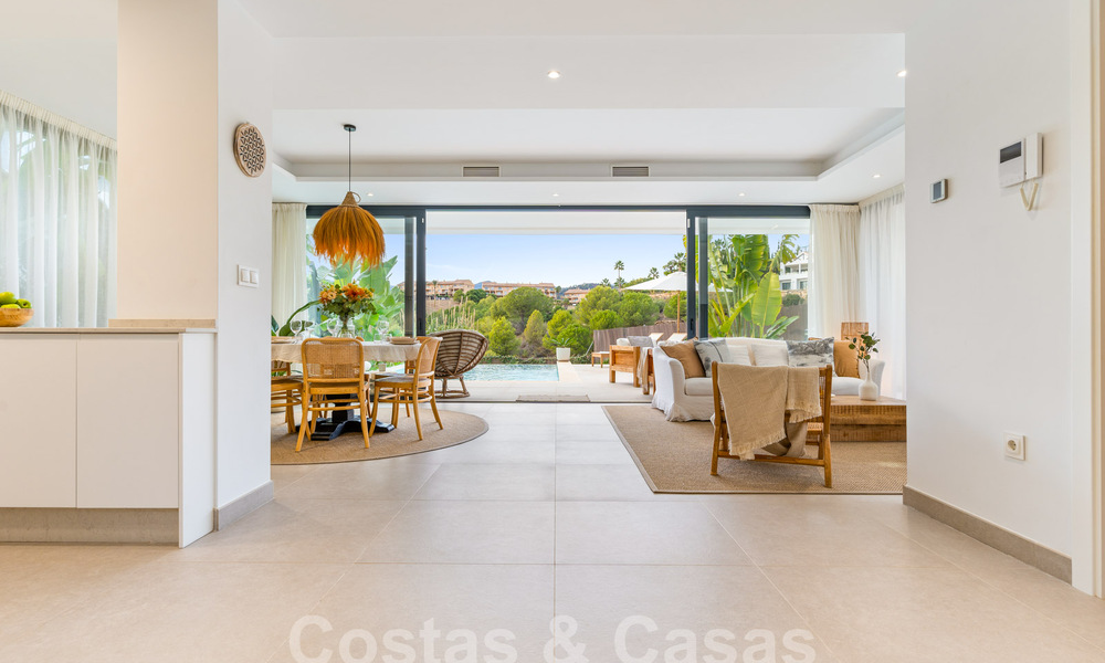 Move-in ready, modern luxury villa for sale in a gated golf resort, New Golden Mile, Marbella - Estepona 62929