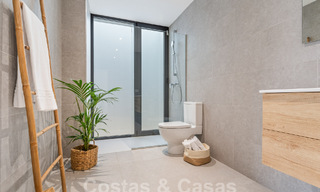 Move-in ready, modern luxury villa for sale in a gated golf resort, New Golden Mile, Marbella - Estepona 62930 