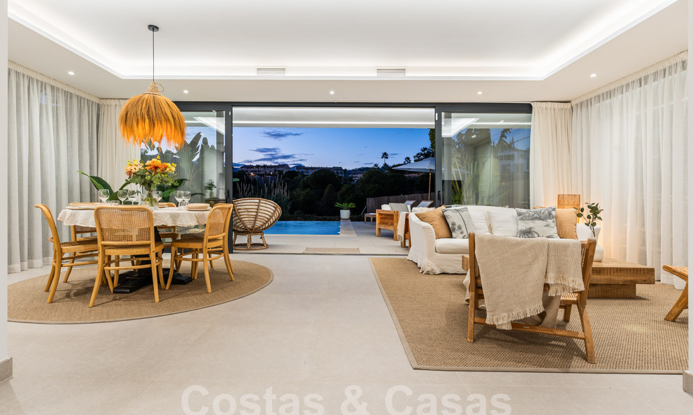 Move-in ready, modern luxury villa for sale in a gated golf resort, New Golden Mile, Marbella - Estepona 62938