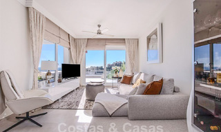Modern apartment with spacious terrace for sale with sea views and close to golf courses in gated community in La Quinta, Marbella - Benahavis 62973 