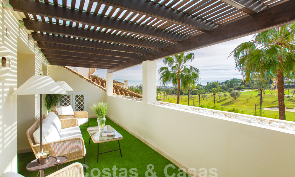 Spacious, luxury 4-bedroom penthouse for sale in frontline golf complex in Nueva Andalucia, Marbella 63041
