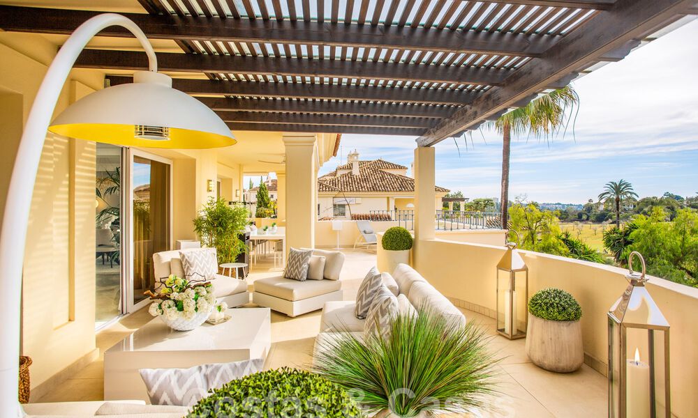 Spacious, luxury 4-bedroom penthouse for sale in frontline golf complex in Nueva Andalucia, Marbella 63059